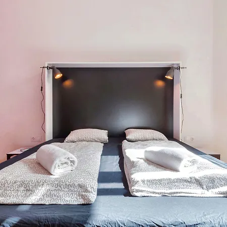 Hostel Adagio Basilica *