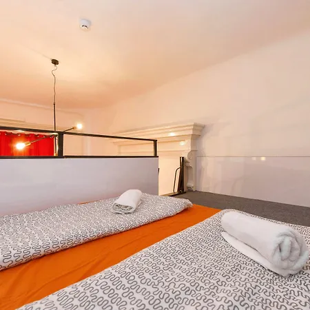 Hostel Adagio Basilica *