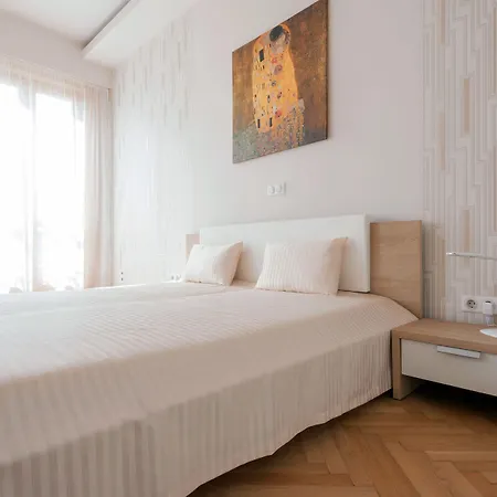 Adagio 2.0 Basilica *