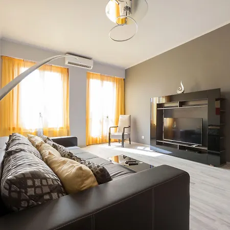 Adagio Basilica אכסניה *