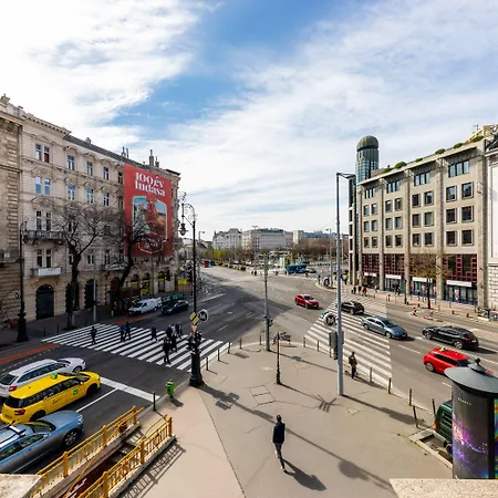 Adagio 2.0 Basilica Hostel *