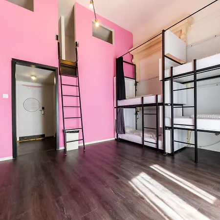 Adagio 2.0 Basilica Hostel