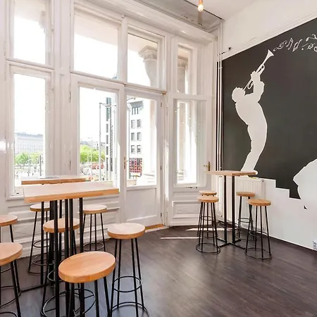 Hostel Adagio 2.0 Basilica *