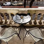 Hostal Adagio Basilica *