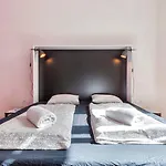 Hostal Adagio Basilica *