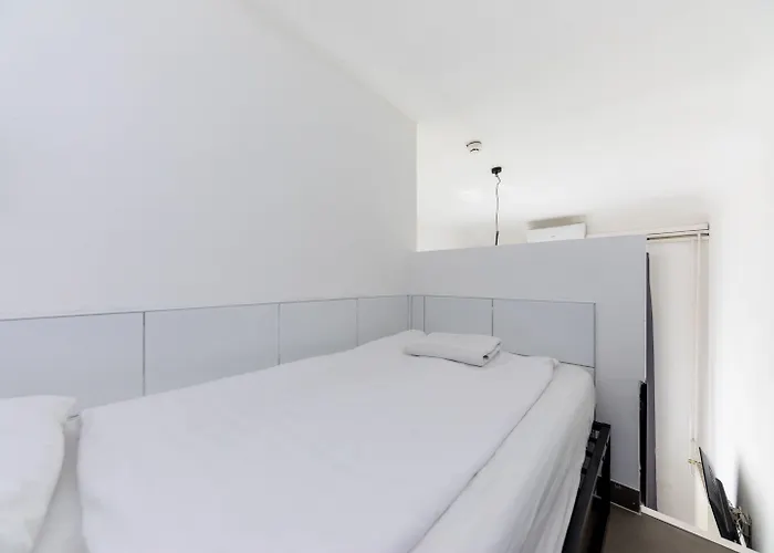 Adagio 2.0 Basilica Hostel *